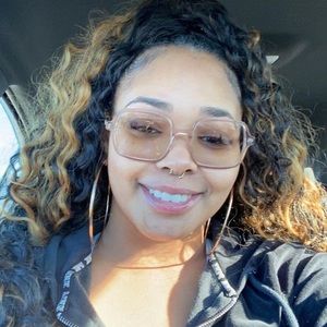 Meet your Posher, Diamond